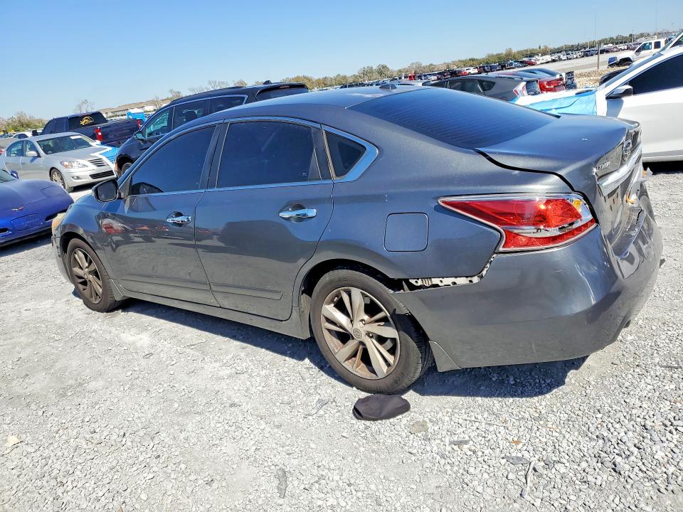 Photo 2 from auction – 2015 NISS ALTIMA with VIN 1N4AL3AP3FN881867
