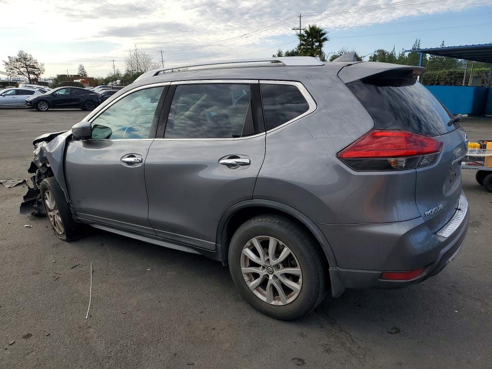 Photo 2 from auction – 2017 NISSAN ROGUE with VIN KNMAT2MT1HP516883