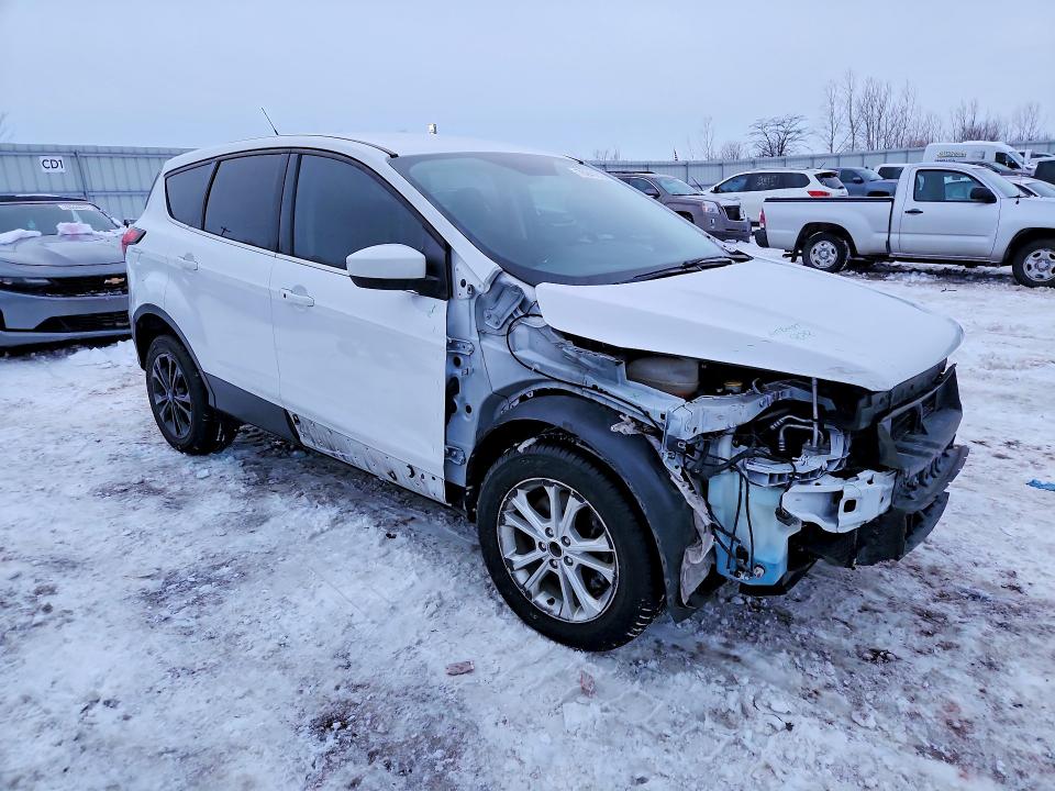 Photo 4 from auction – 2019 FORD ESCAPE SE with VIN 1FMCU0G92KUB07547