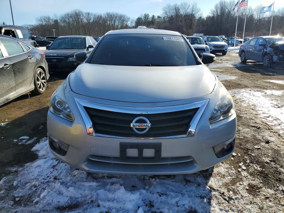 Photo 5 from auction – 2013 NISSAN ALTIMA 2.5 with VIN 1N4AL3AP0DN421644