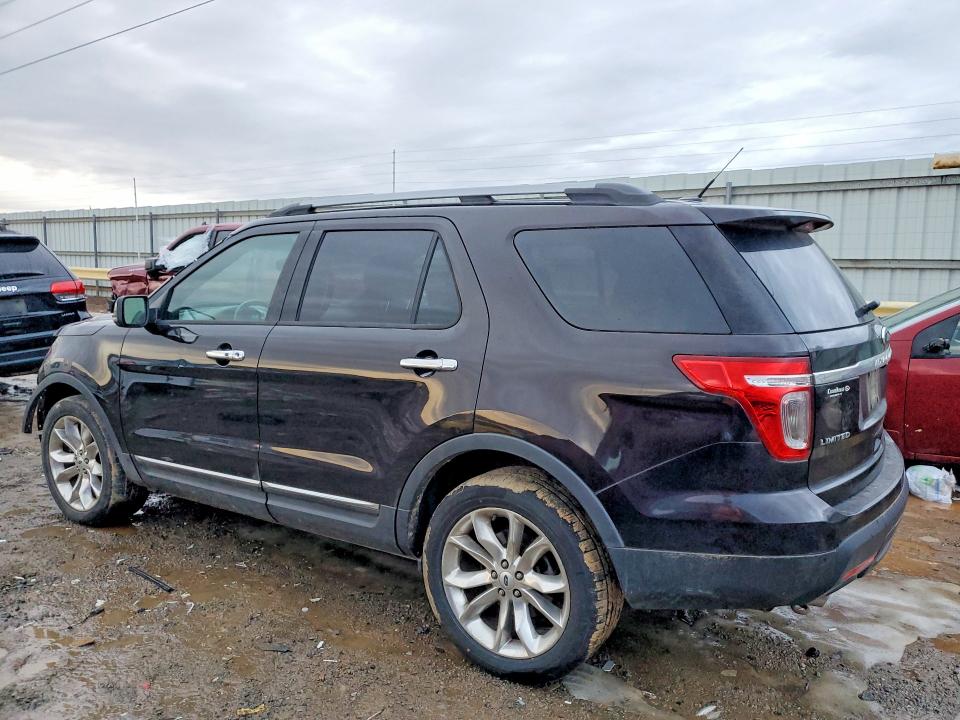 Photo 2 from auction – 2013 FORD EXPLORER L with VIN 1FM5K8F82DGA61449
