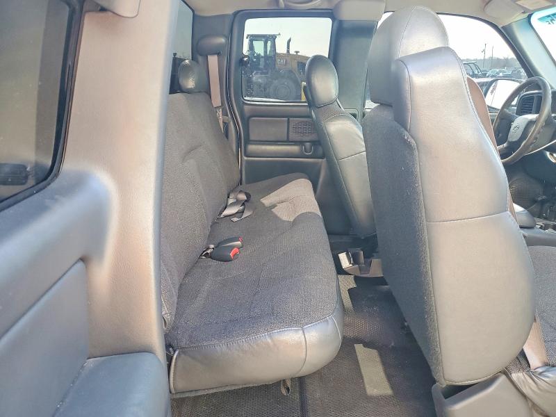 Photo 10 from auction – 2001 CHEVROLET SILVERADO with VIN 2GCEC19W211344297