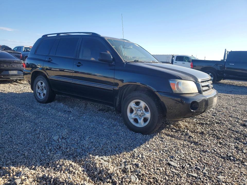 Photo 4 from auction – 2005 TOYOTA HIGHLANDER with VIN JTEGD21A550111409