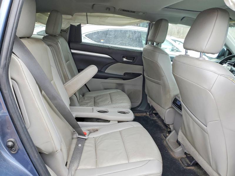 Photo 11 from auction – 2019 TOYOTA HIGHLANDER with VIN 5TDJZRFH1KS965543