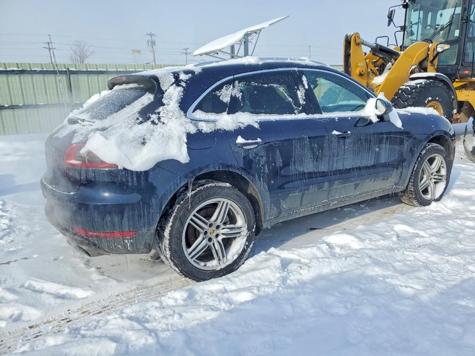 Photo 3 from auction – 2017 PORSCHE MACAN with VIN WP1AB2A58HLB13658