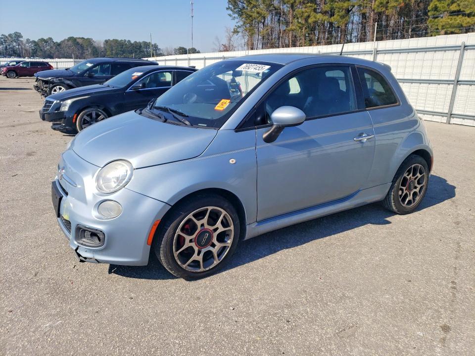 FIAT 500 2015 with VIN 3C3CFFBR5FT537103 - Photo from auction