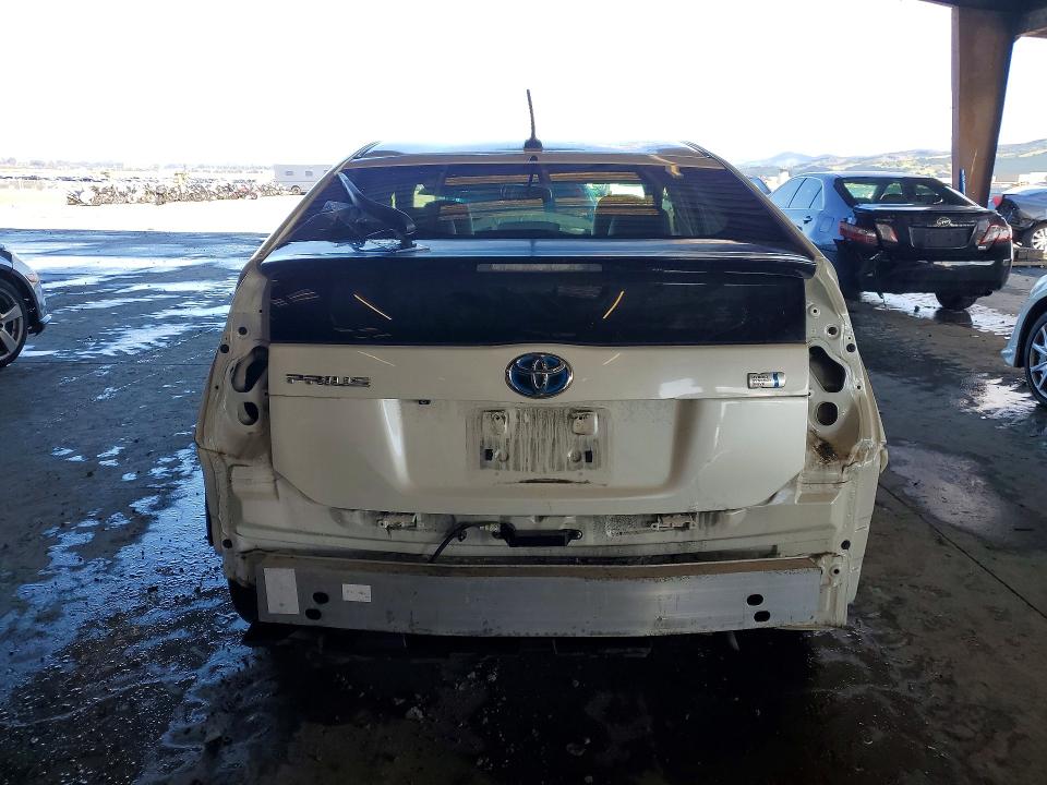 Photo 6 from auction – 2015 TOYOTA PRIUS with VIN JTDKN3DU8F0429114