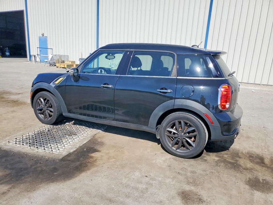 Photo 2 from auction – 2011 MINI COOPER with VIN WMWZC3C59BWL78385