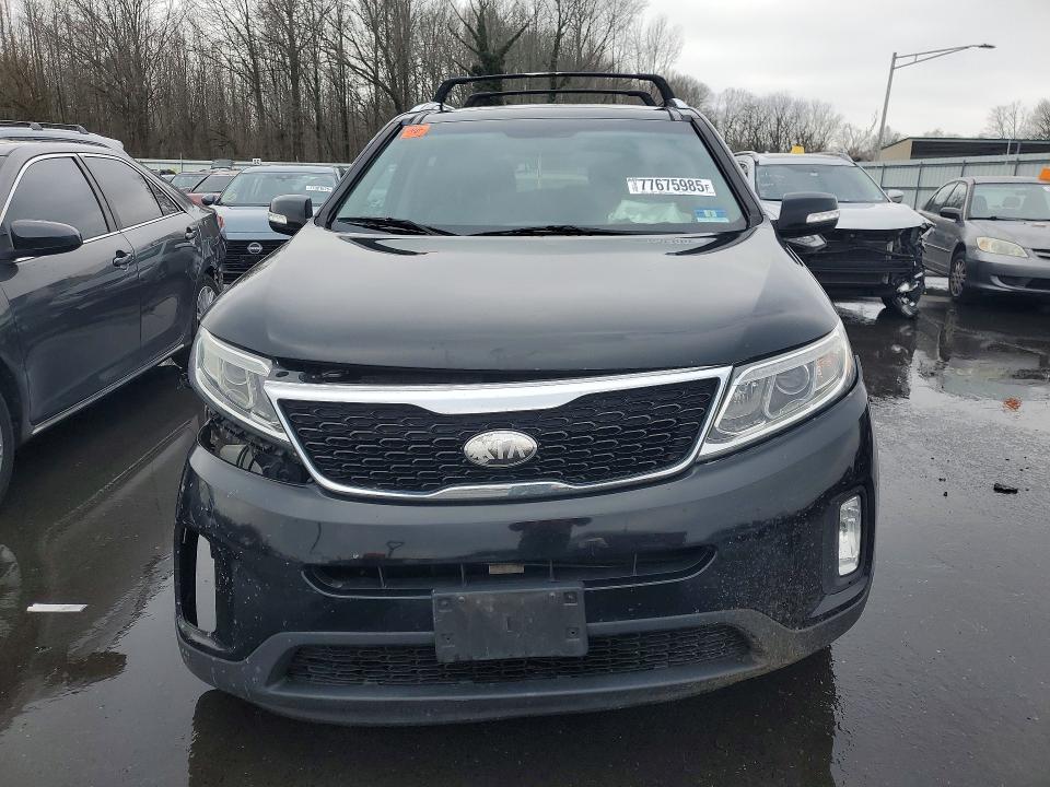 Photo 5 from auction – 2014 KIA SORENTO with VIN 5XYKU4A72EG429836