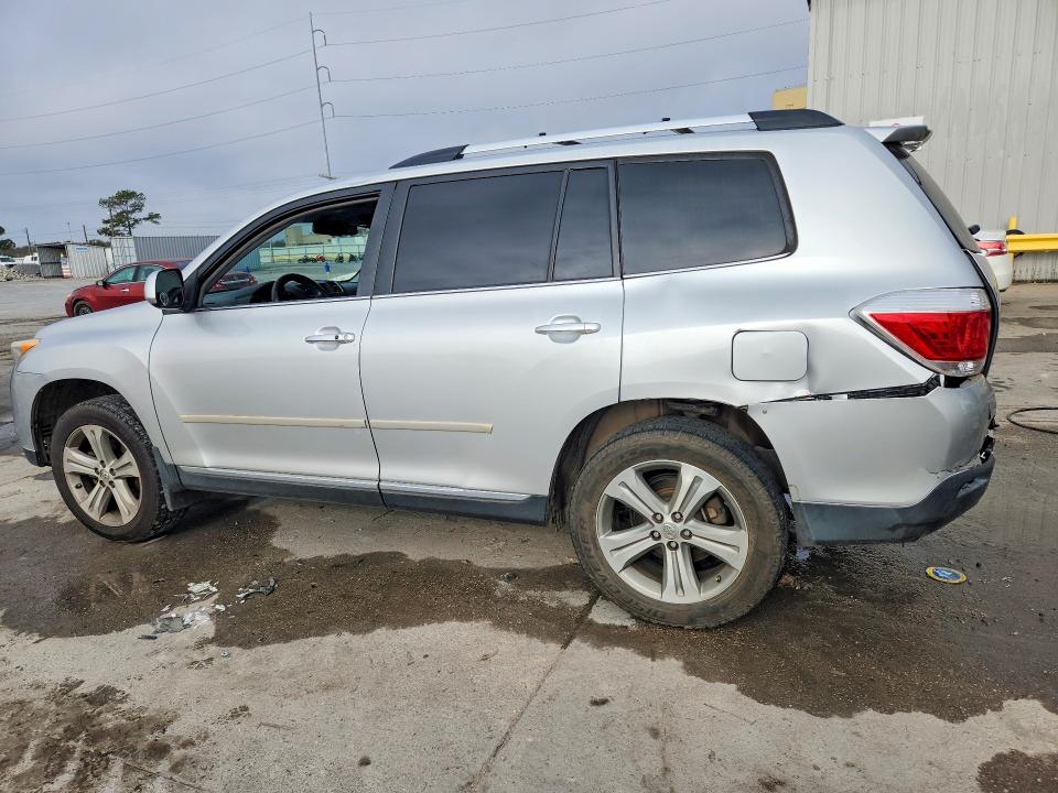 Photo 2 from auction – 2012 TOYOTA HIGHLANDER with VIN 5TDYK3EH9CS064942