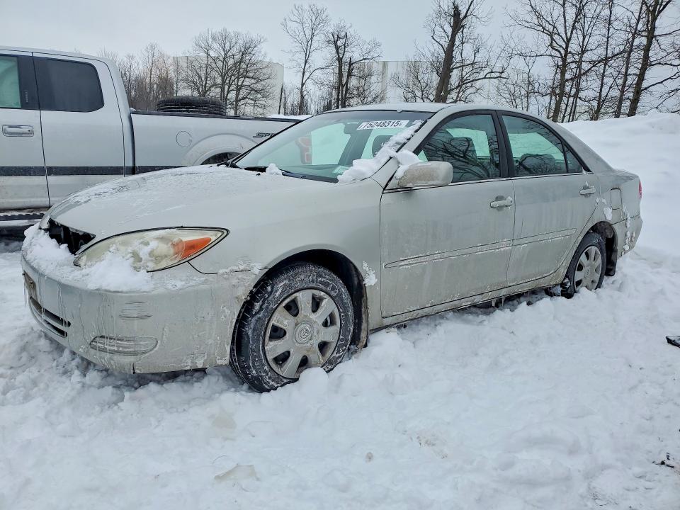 TOYOTA CAMRY LE 2003 with VIN 4T1BE32KX3U161863 - Photo from auction