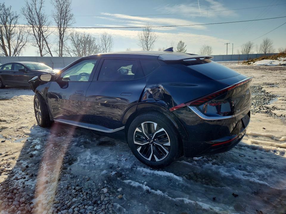 Photo 2 from auction – 2022 KIA EV6 with VIN KNDC3DLC9N5056269