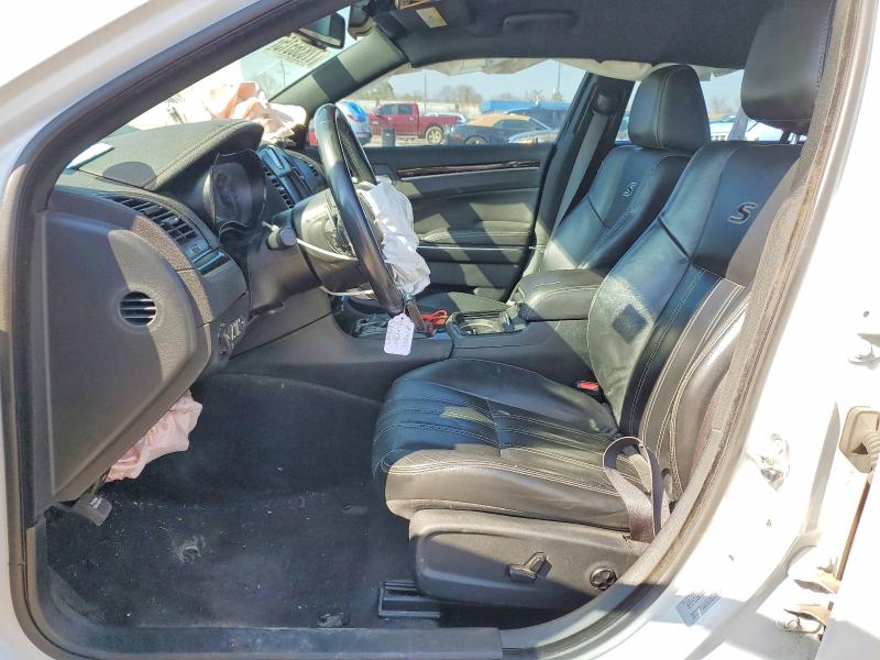 Photo 7 from auction – 2018 CHRYSLER 300 with VIN 2C3CCABG1JH142797