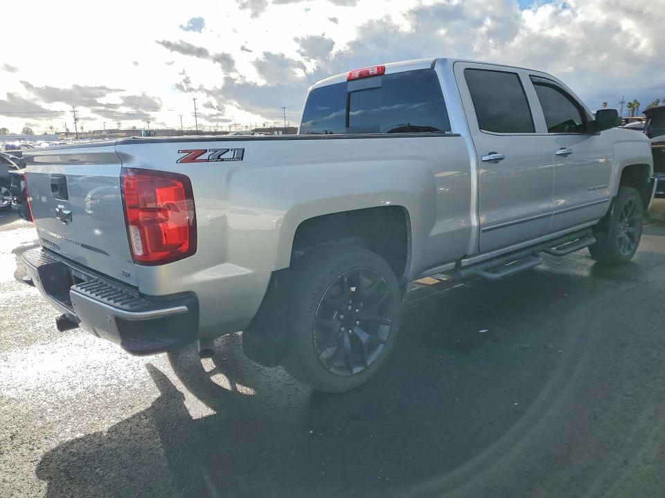 Photo 3 from auction – 2018 CHEVROLET SILVERADO with VIN 3GCUKSEC4JG110430