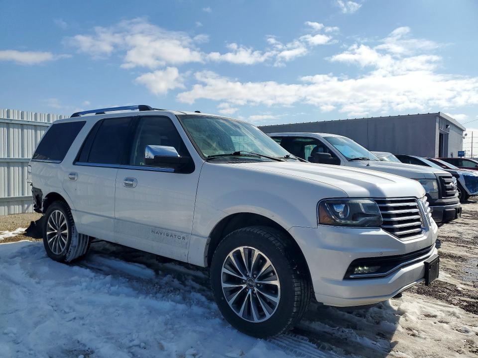Photo 4 from auction – 2017 LINCOLN NAVIGATOR with VIN 5LMJJ2JT2HEL04105