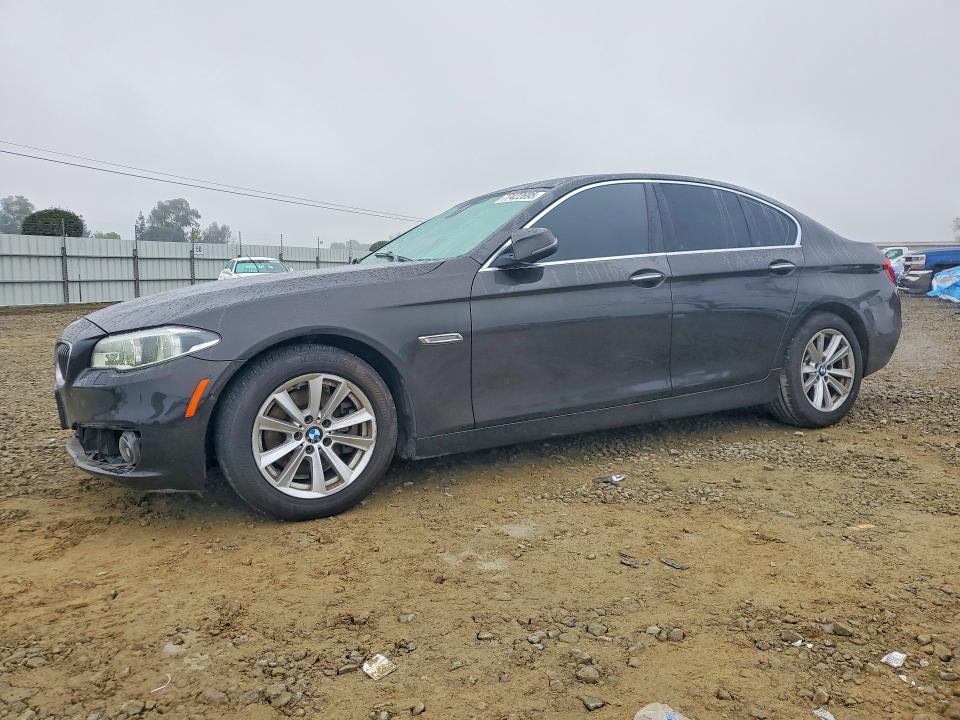 BMW 528 2016 with VIN WBA5A5C5XGG349978 - Photo from auction