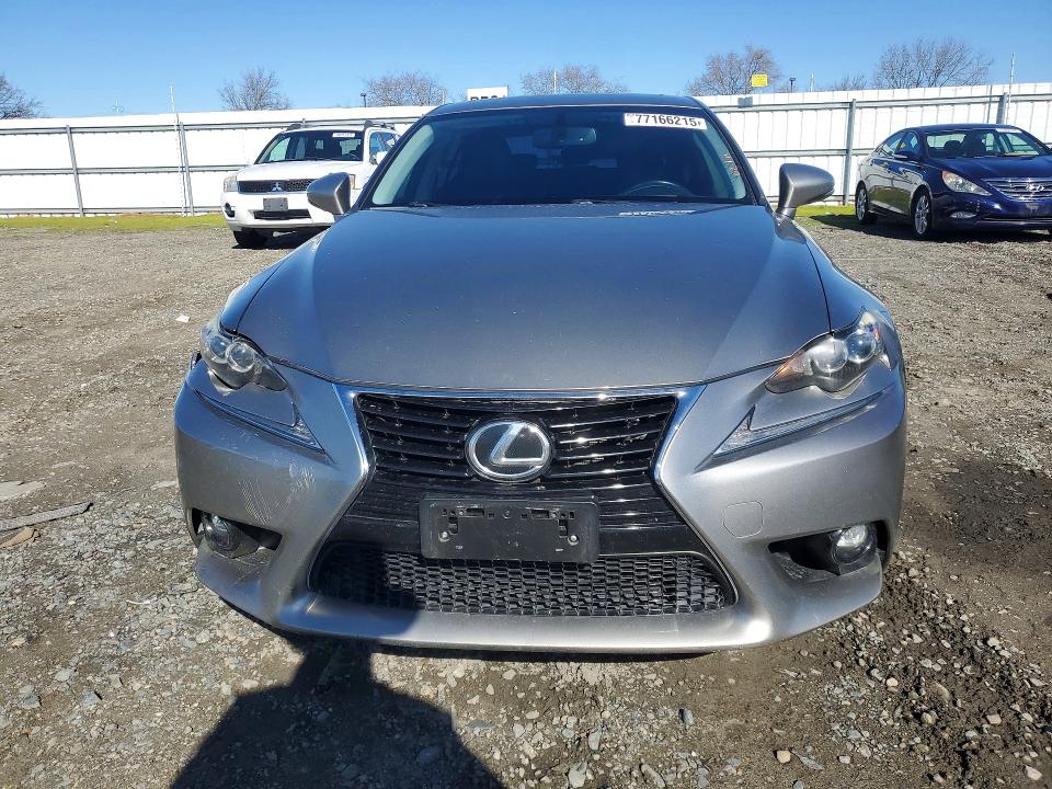 Photo 5 from auction – 2016 LEXUS IS 200T with VIN JTHBA1D27G5014397