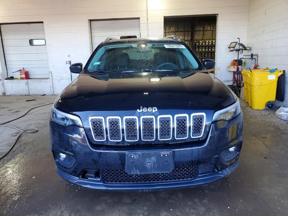 Photo 5 from auction – 2019 JEEP CHEROKEE with VIN 1C4PJLCB2KD327389