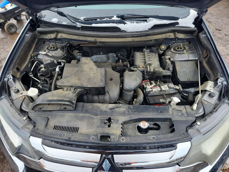 Photo 12 from auction – 2018 MITSUBISHI OUTLANDER with VIN JA4AZ3A39JJ004591