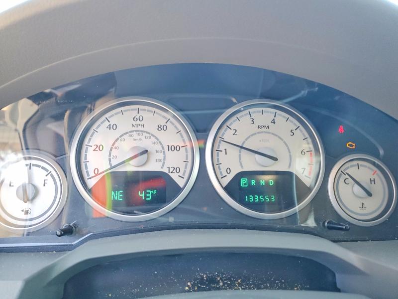 Photo 9 from auction – 2010 CHRYSLER TOWN & COU with VIN 2A4RR5D12AR414864