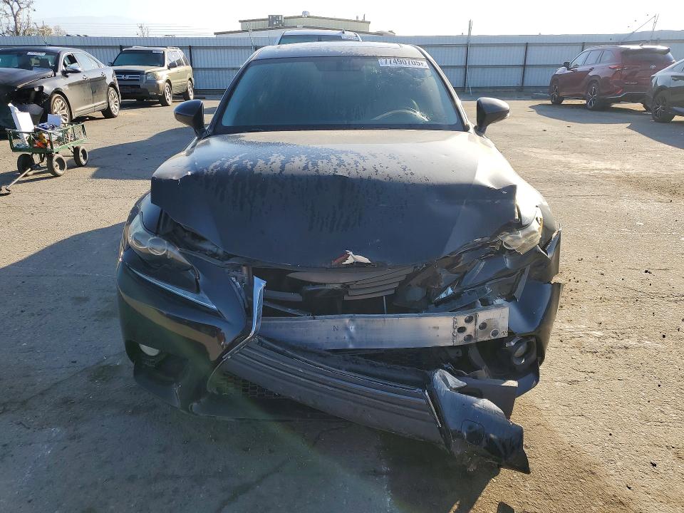 Photo 5 from auction – 2014 LEXUS IS with VIN JTHBE1D26E5001366