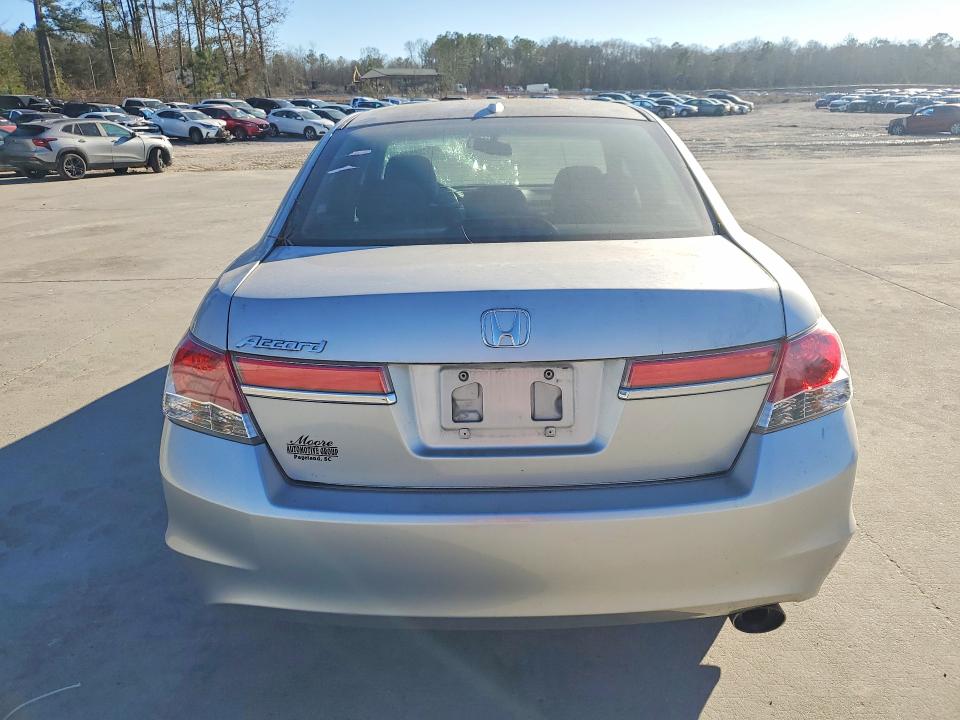 Photo 6 from auction – 2012 HONDA ACCORD with VIN 1HGCP2F80CA183871