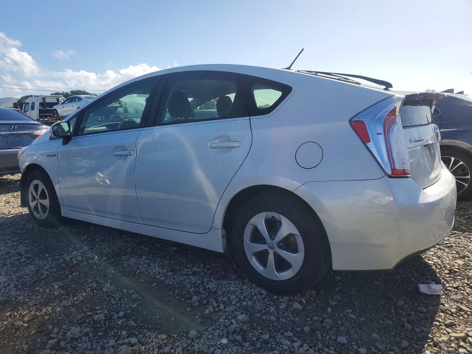 Photo 2 from auction – 2014 TOYOTA PRIUS with VIN JTDKN3DU3E1755962