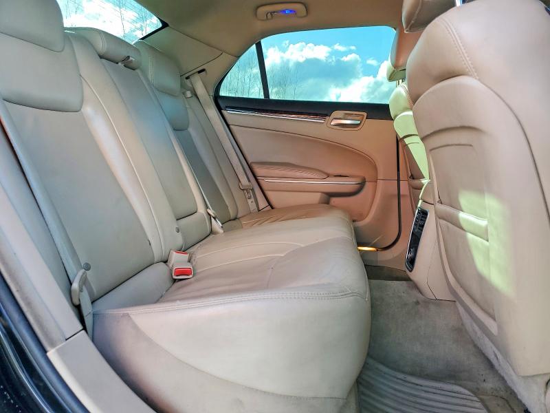 Photo 10 from auction – 2014 CHRYSLER 300 with VIN 2C3CCAAG6EH181182