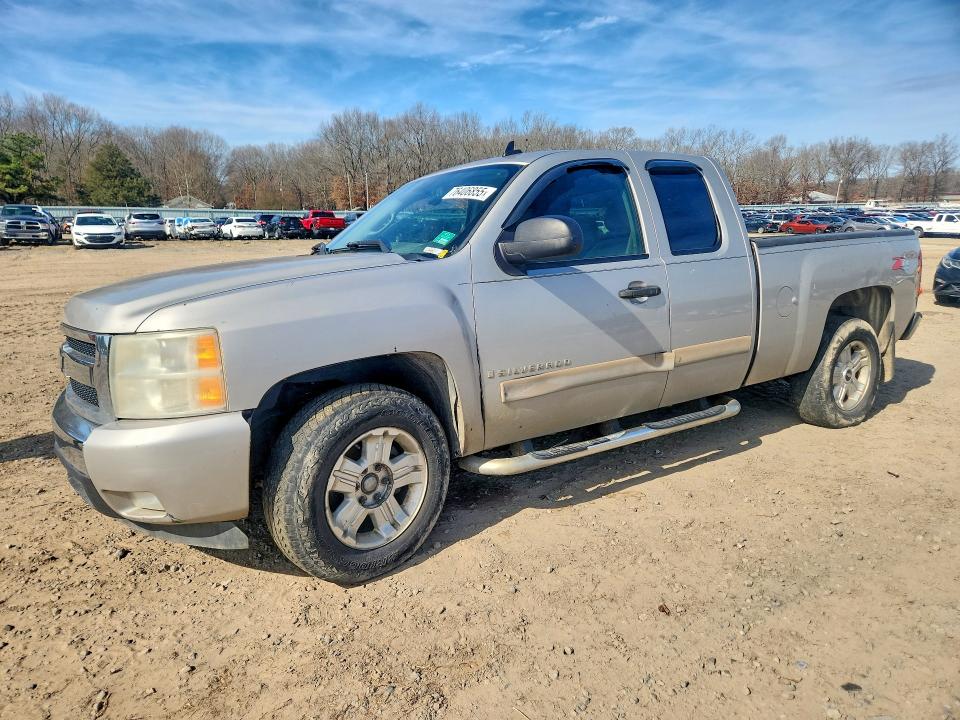 CHEVROLET SILVERADO 2008 with VIN 2GCEK19J881199459 - Photo from auction