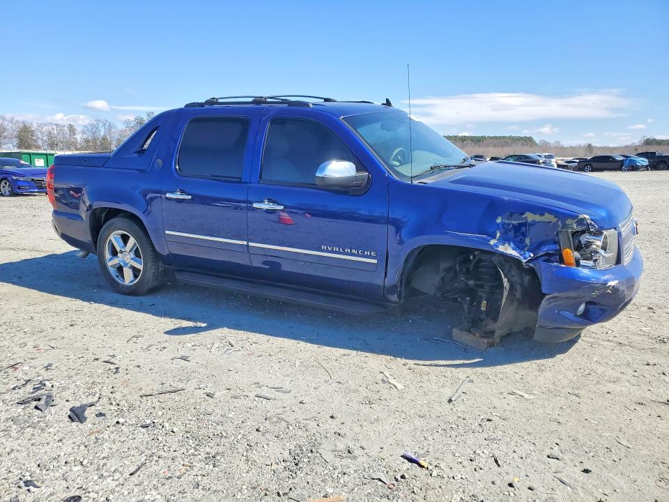 Photo 4 from auction – 2013 CHEVROLET AVALANCHE with VIN 3GNTKGE78DG243554