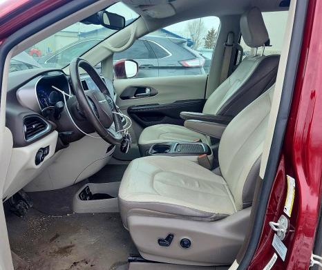 Photo 7 from auction – 2017 CHRYSLER PACIFICA with VIN 2C4RC1EG3HR528403