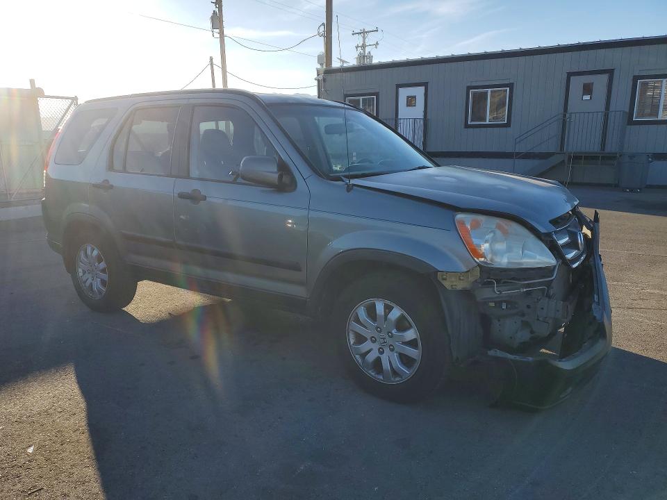Photo 4 from auction – 2005 HONDA CR-V with VIN JHLRD78875C038252