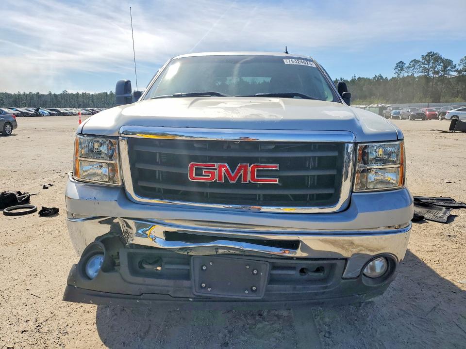 Photo 5 from auction – 2011 GMC SIERRA with VIN 3GTP2VE30BG181639