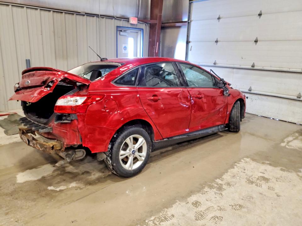 Photo 3 from auction – 2012 FORD FOCUS with VIN 1FAHP3F2XCL320377