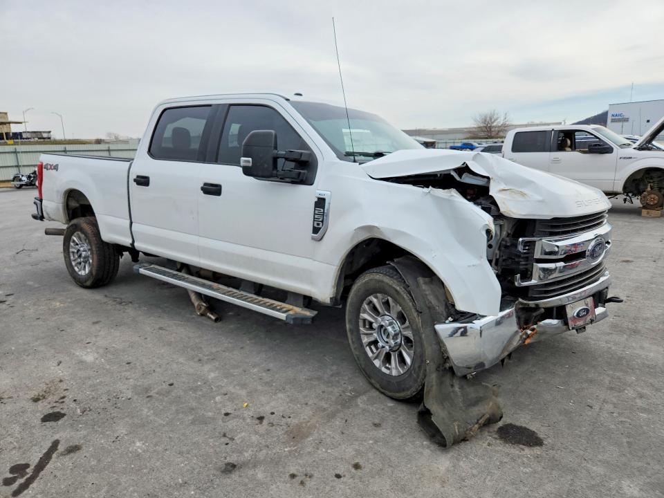 Photo 4 from auction – 2019 FORD F250 with VIN 1FT7W2B67KEC40923