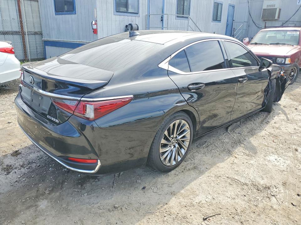 Photo 3 from auction – 2024 LEXUS ES with VIN 58AEA1C15RU047015