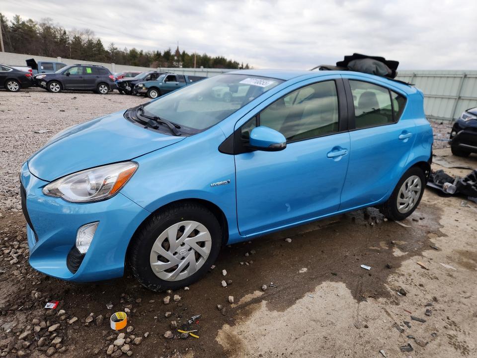 TOYOTA PRIUS C 2016 with VIN JTDKDTB32G1589546 - Photo from auction