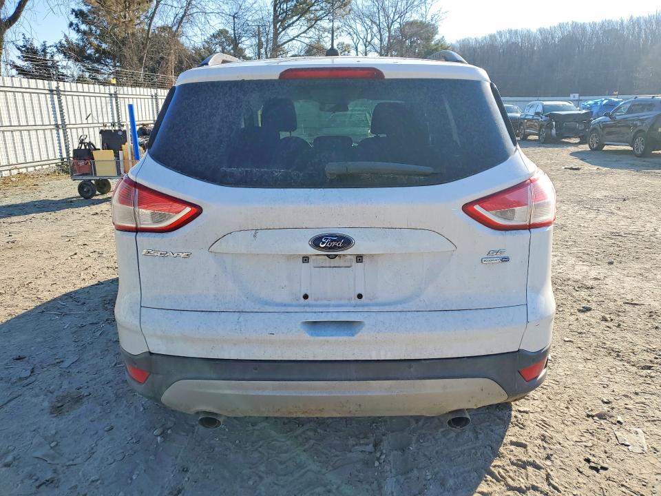 Photo 6 from auction – 2016 FORD ESCAPE with VIN 1FMCU9GX1GUC16740