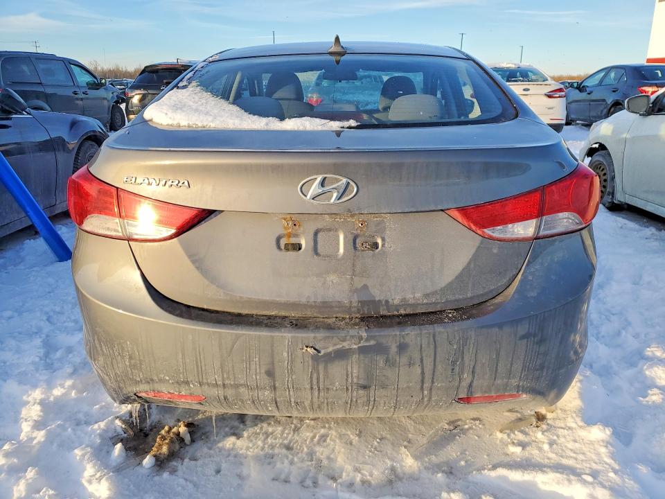 Photo 6 from auction – 2012 HYUNDAI ELANTRA GL with VIN 5NPDH4AE3CH073575