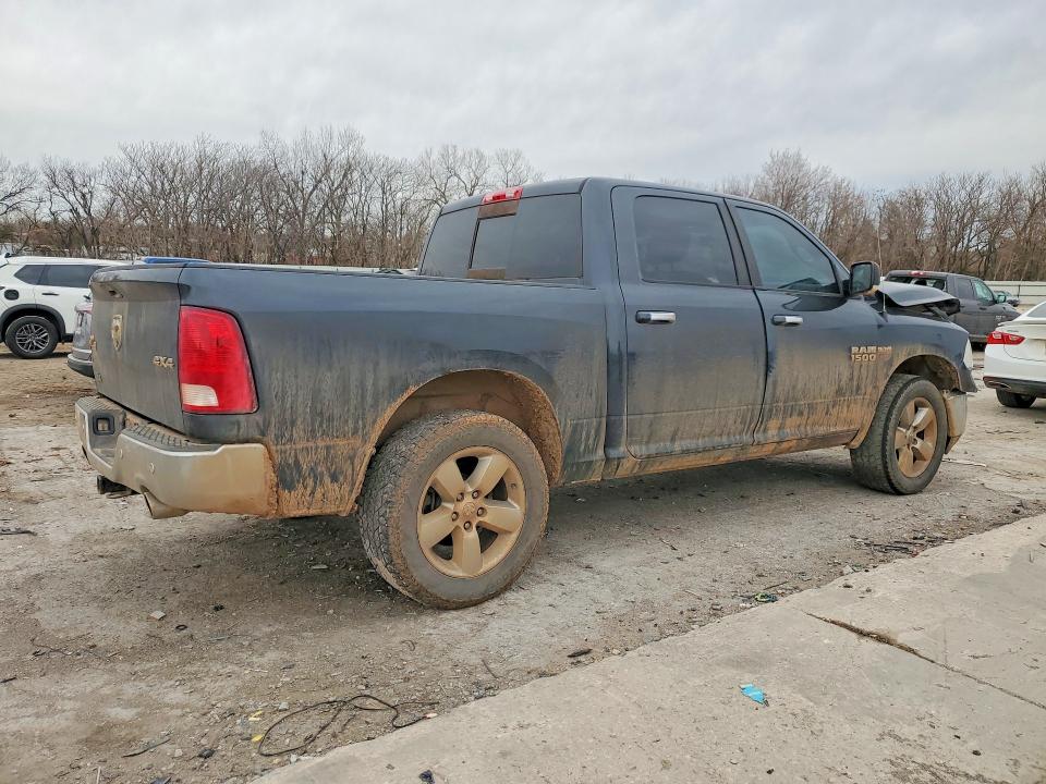 Photo 3 from auction – 2016 RAM 1500 with VIN 3C6RR7LT6GG239951