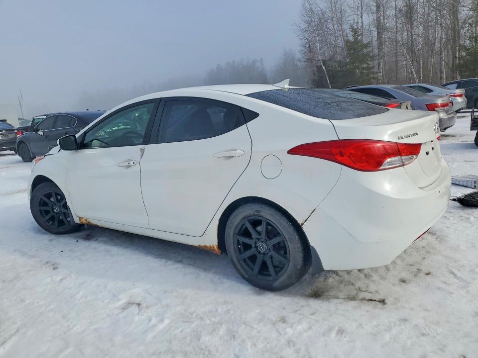 Photo 2 from auction – 2011 HYUNDAI ELANTRA with VIN 5NPDH4AE1BH034708