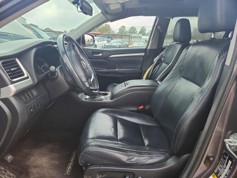 Photo 7 from auction – 2015 TOYOTA HIGHLANDER with VIN 5TDKKRFH7FS111865