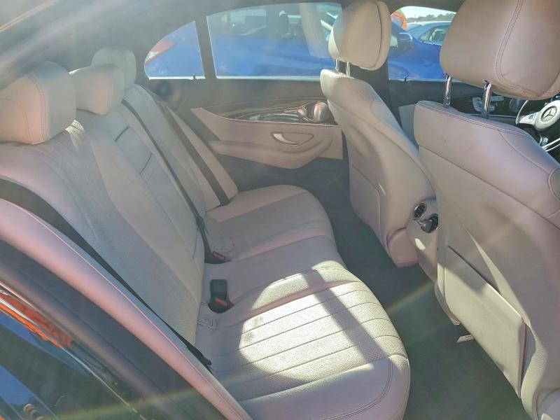 Photo 10 from auction – 2017 MERCEDES-BENZ E 300 with VIN WDDZF4JB9HA026122