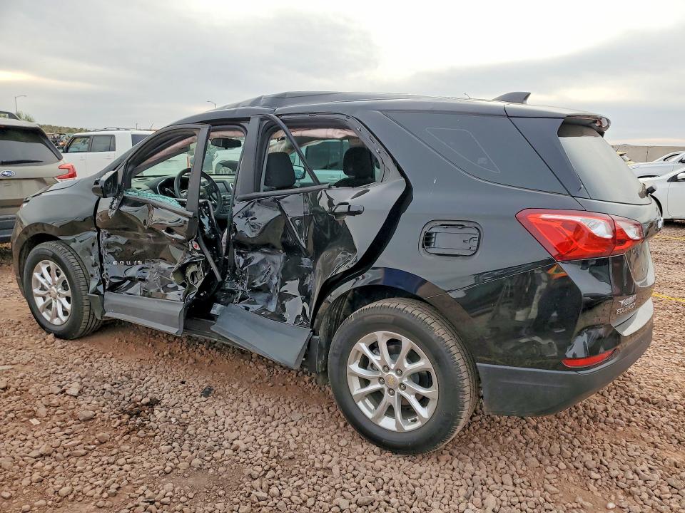 Photo 2 from auction – 2020 CHEVROLET EQUINOX with VIN 2GNAXHEV2L6264598