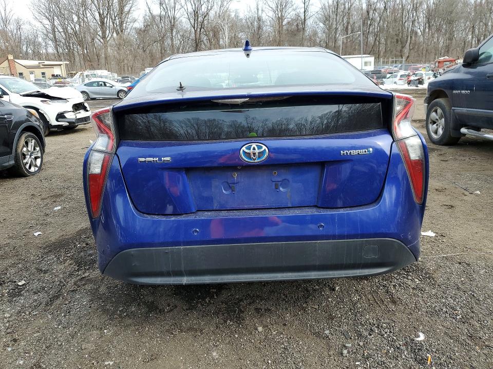 Photo 6 from auction – 2016 TOYOTA PRIUS with VIN JTDKARFU8G3514689
