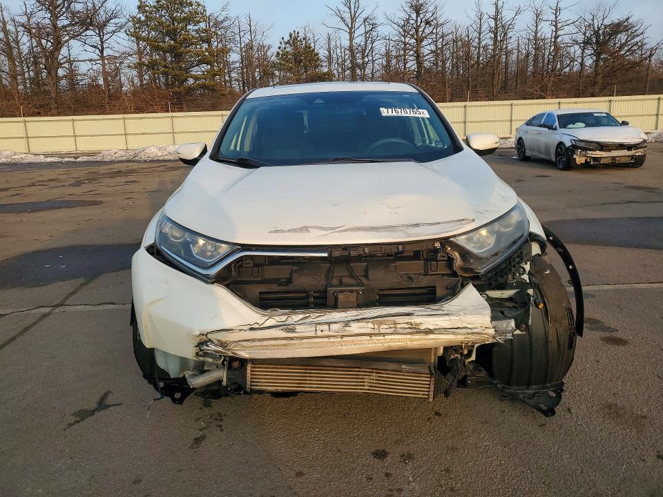 Photo 5 from auction – 2017 HONDA CR-V with VIN 2HKRW2H58HH649206