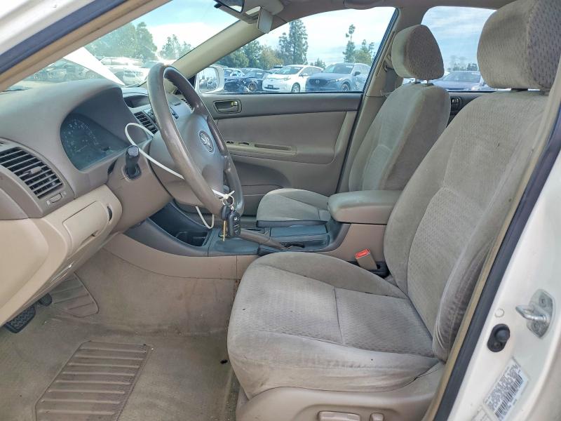 Photo 7 from auction – 2003 TOYOTA CAMRY with VIN 4T1BF32K13U036179