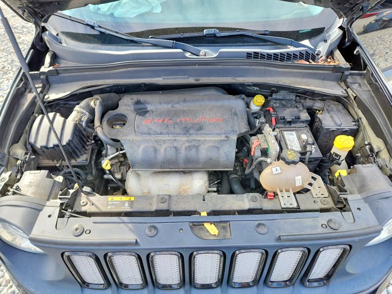 Photo 12 from auction – 2017 JEEP RENEGADE with VIN ZACCJABB6HPF66314