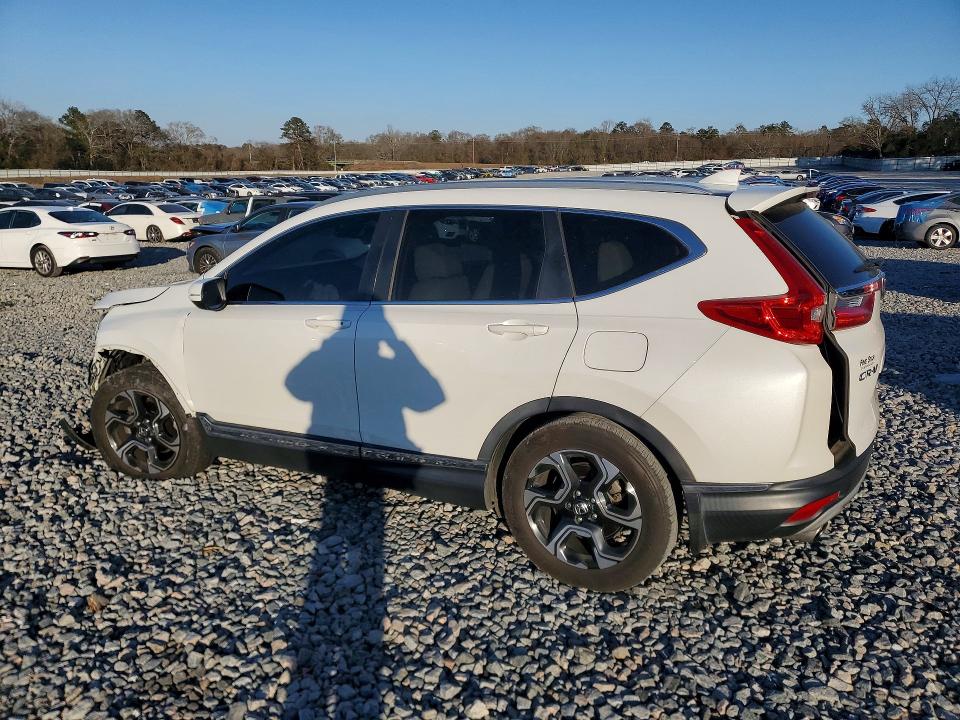 Photo 2 from auction – 2019 HONDA CR-V with VIN 7FARW1H97KE015117