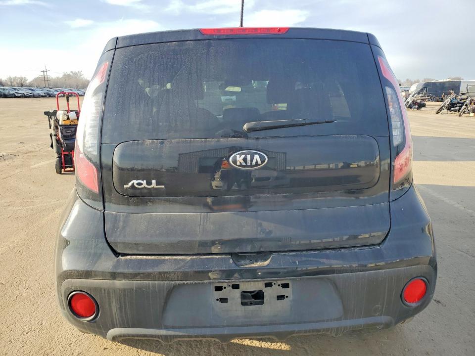 Photo 6 from auction – 2018 KIA SOUL with VIN KNDJN2A26J7570529